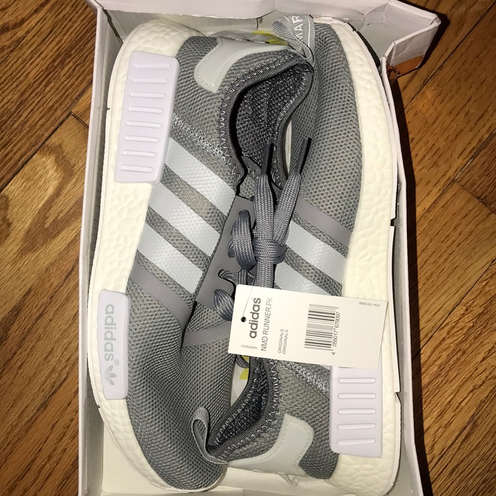 Nmd R1 Grey Brand New In box - Picture 2 of 3